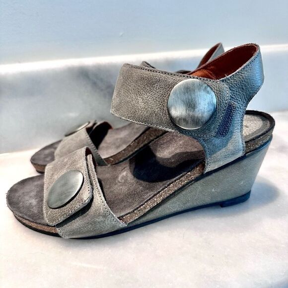 Taos Carousel 3209 Gray Leather Wedge Sandals Ankle Strap Size EU 36 / 6-6.5 US - Picture 2 of 5